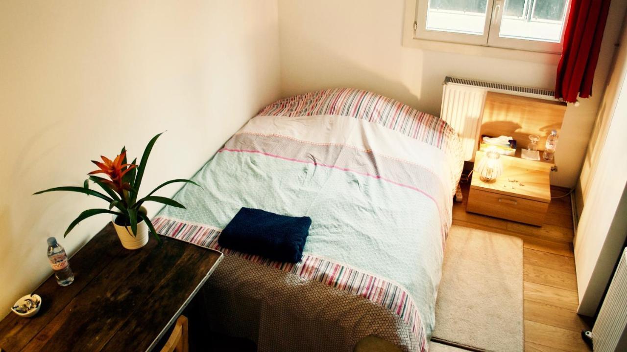Chbre 2 Pers, Sdb Privee, Repas Et Taxi Cdg Extra Leilighet Aulnay-sous-Bois Eksteriør bilde